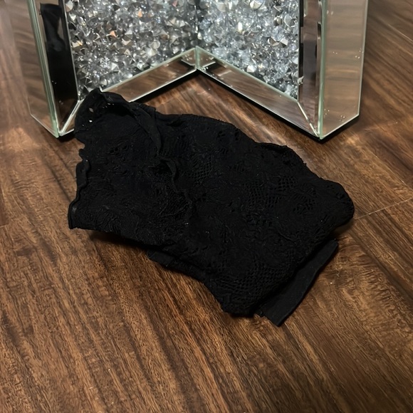 Backless Lace Long sleeve - Picture 3 of 3